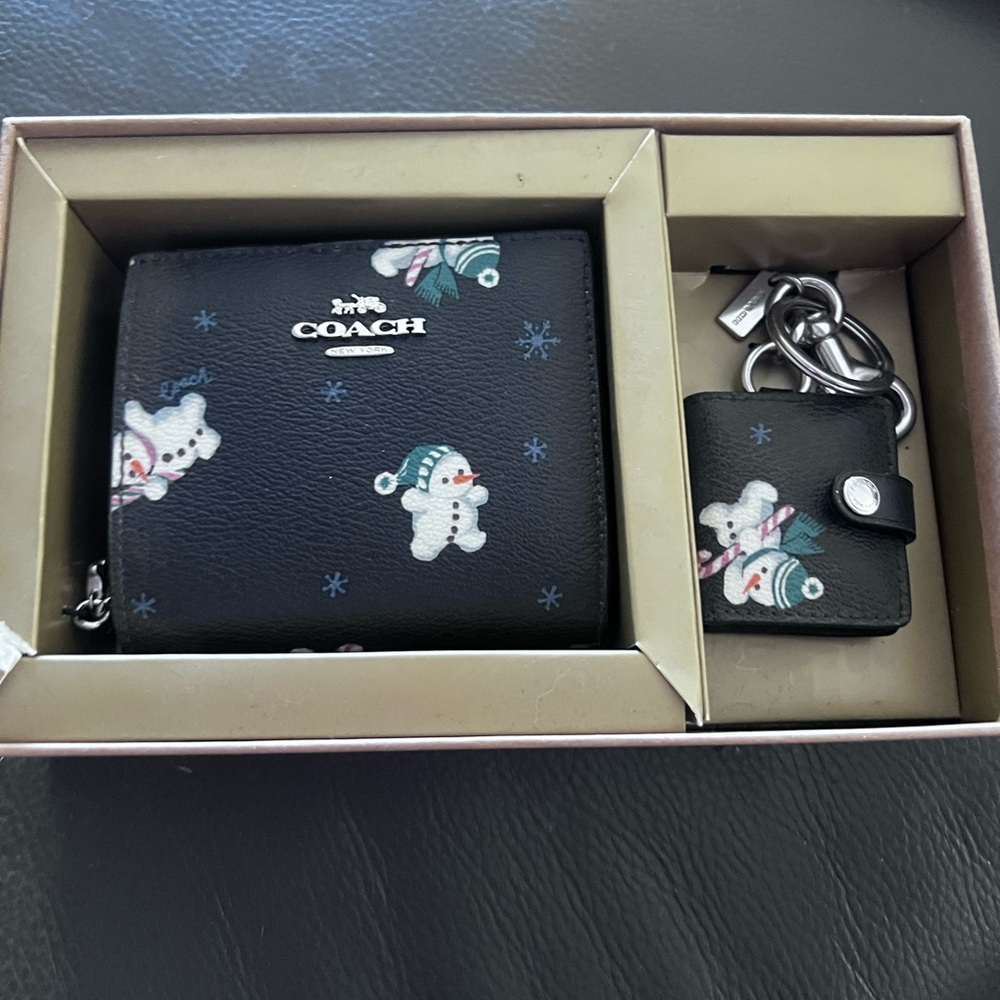 Coach Festive Black Wallet and Keychain Set NEW in box!❤️‍🔥